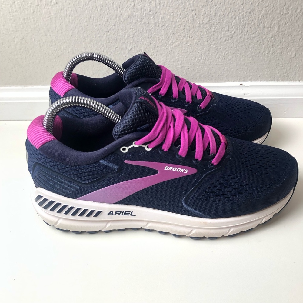 Women brooks Ariel 20 size 8